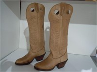 Size 4b Cowboy Boots
