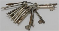 14 Antique Skeleton Keys