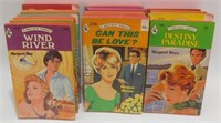 (19) 1970's Harlequin Romance Paperback Novels
