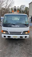 2000 Isuzu NPR Lift Truck