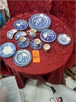 21 Assorted Pc. Blue Willow of England Set