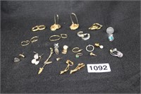 LARGE LOT OF MISC EARRINGS PINS AND PENDENTS