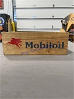 MOBILOIL WOOD BOX, 8.5 X 11.5 X 4"T