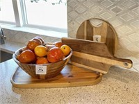 ASSORTED WOOD KITCHEN ITEMS