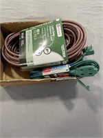 LIGHT DUTY OUTDOOR CORD 16 GA 40 FT NEW, 9 FT CORD