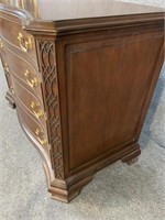 SOLID MAHOGANY 4 DRAWER SERPENTENE FRONT CHEST
