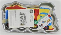 Wilton Train Cake Pan with Decorating Instruction