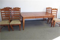 42"x78" Dining Table w/ (6) Chairs