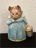 1970 Beatrix Potter Aunt Pettitoes Pig Figurine