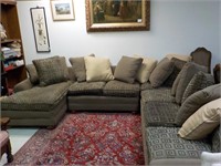 3 pc Sectional sofa and chaise