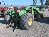 John Deere 2750 Wheel Tractor