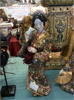 satsuma style geisha with drum