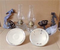 (2) KEROSENE LAMPS W/BRACKETS & REFLECTORS