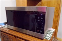 LG 1200W MICROWAVE W/INVERTER