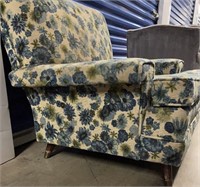 VINTAGE MID CENTURY BLUE PRINT UPHOLSTERED CHAIR