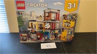 Lego Creator Townhouse Petshop And Cafe 31097