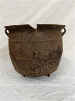 Bean pot cast iron antique hole in bottom
