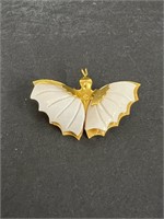 Butterfly Brooch - Vintage Scalloped Wings