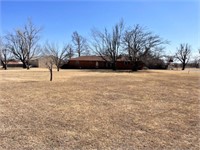 4/7 2 Homes & Outbldgs on 5 +/- Ac., Perry, Noble Co., OK