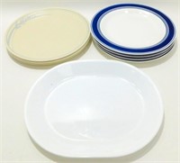 ** 2 Different Pattern Dishes - 4 of Each
