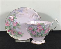 ROYAL ALBERT WILD ROSE TEACUP & SAUCER