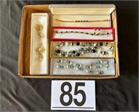 [N] Assorted Gold Tone & Silver Tone Jewelry Lot#1