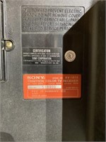 Vintage Sony Trinitron 15in TV w/stand Powers On
