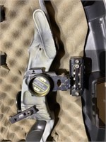 Uniforce XLR Compound Bow w/Case & Accessories