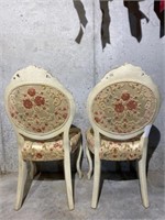 Vintage Singer Sewing Machine, Pair of Chairs