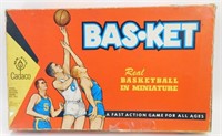* Vintage Cadaco Miniature Basketball Game -