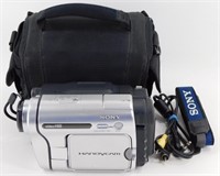 Sony Handycam CCD-TRV138 Hi-8 Analog Camcorder