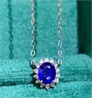 0.9ct natural sapphire pendant in 18k yellow gold