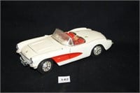 1957 Chevrolet Corvette Model Car 1/18 Scale