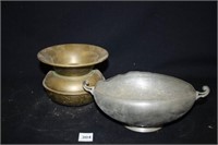 Small Brass-like Spittoon; Round Metal bowl