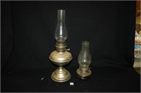 Metal Oil Lamp "Rayo" w/glass chimney; Small Lamp