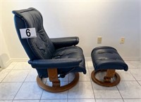 [L] Ekornes Stressless Chair and Stool