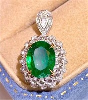 2ct natural emerald pendant in 18k yellow gold