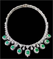 18.5ct natural emerald necklace in 18k yellow gold