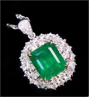 3.8ct Natural Emerald Pendant in 18k Yellow Gold