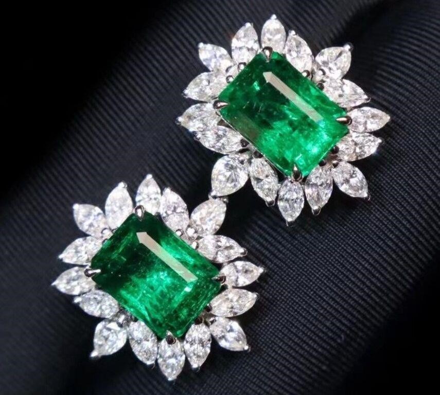 3.7ct Natural Emerald Earrings in 18k Yellow Gold