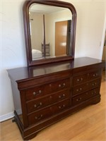 6 Drawer Dresser & Mirror