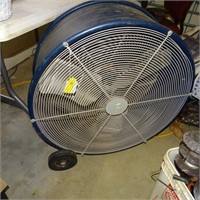 LARGE COMMERCIAL FLOOR FAN