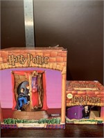 Harry Potter sculpted bank & a mug still in  boxes