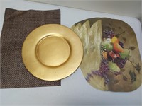 Table Mats and Decor