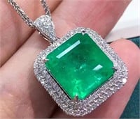 9.9ct Natural Emerald Pendant, 18k gold