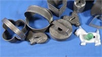 Vintage Lot-Cookie Cutters&Kitchen Items