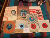 VINTAGE VINYLS AND MUSIC HISTORY