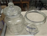 Glass Tom's peanuts jar and lidded glass jar