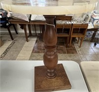 Pedestal table w/marble top 20h x 14w