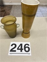 Hull vase - chip on bottom and glass vase
